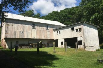 The Baver barn pre-restoration