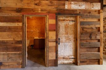 Old barn preservation by Stable Hollow Construction
