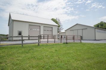 Shop and Riding Arena by Stable Hollow Construction