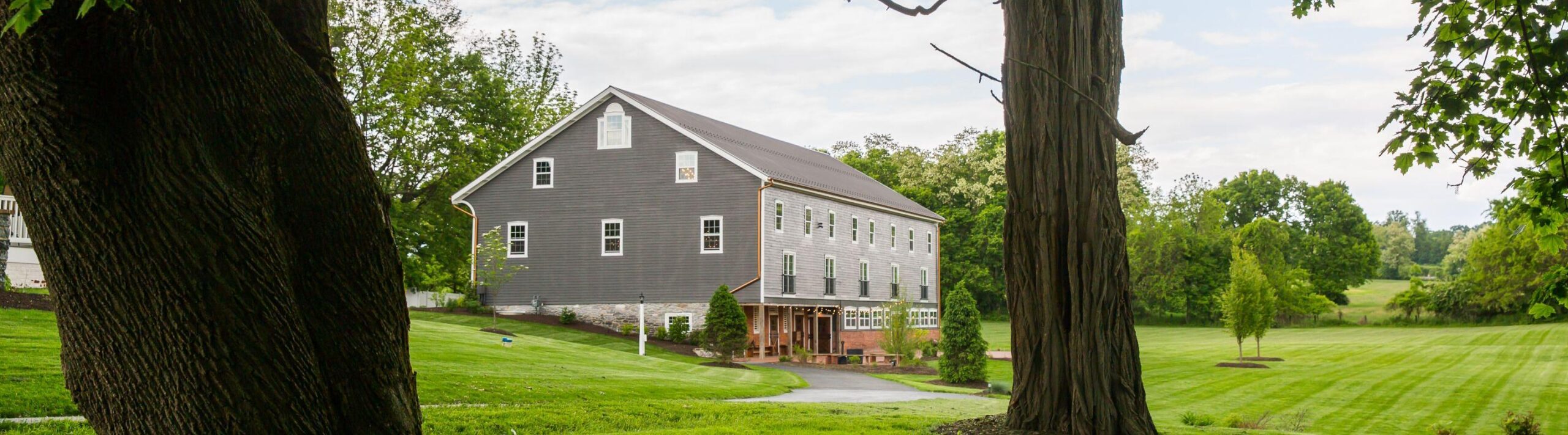 wedding barn