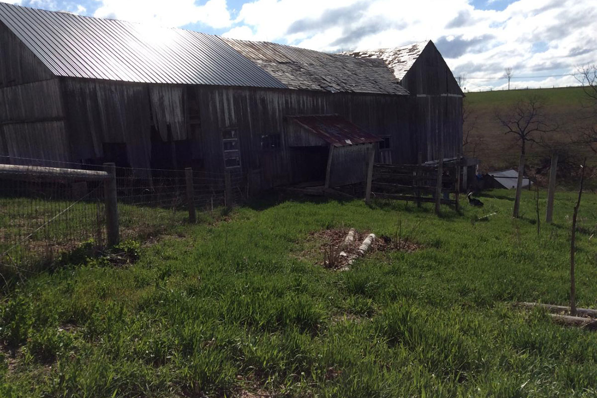 Barn before renovation by Stable Hollow Construction